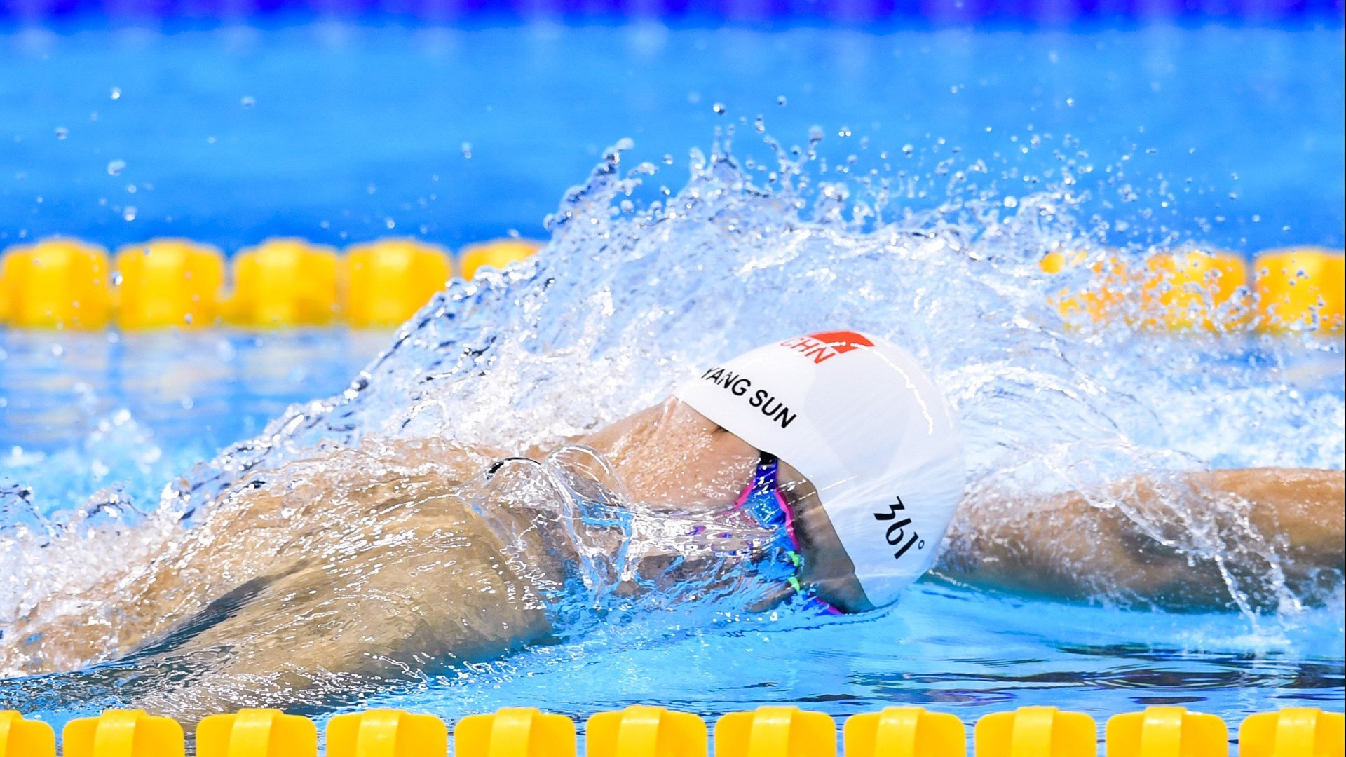 中国足球亚冠:上海申花逆转晋级,燃爆现场热潮,亚冠小组赛上海申花